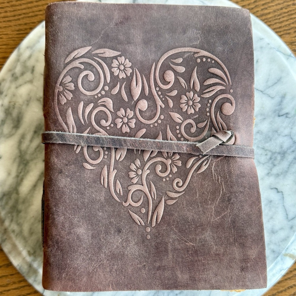 VTG Handmade Leather Journal Women Unlined Travel Sketchbook Deckle Edge Page